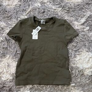 Aritzia willow shirt (no tags, they’ve been removed since photo taken)